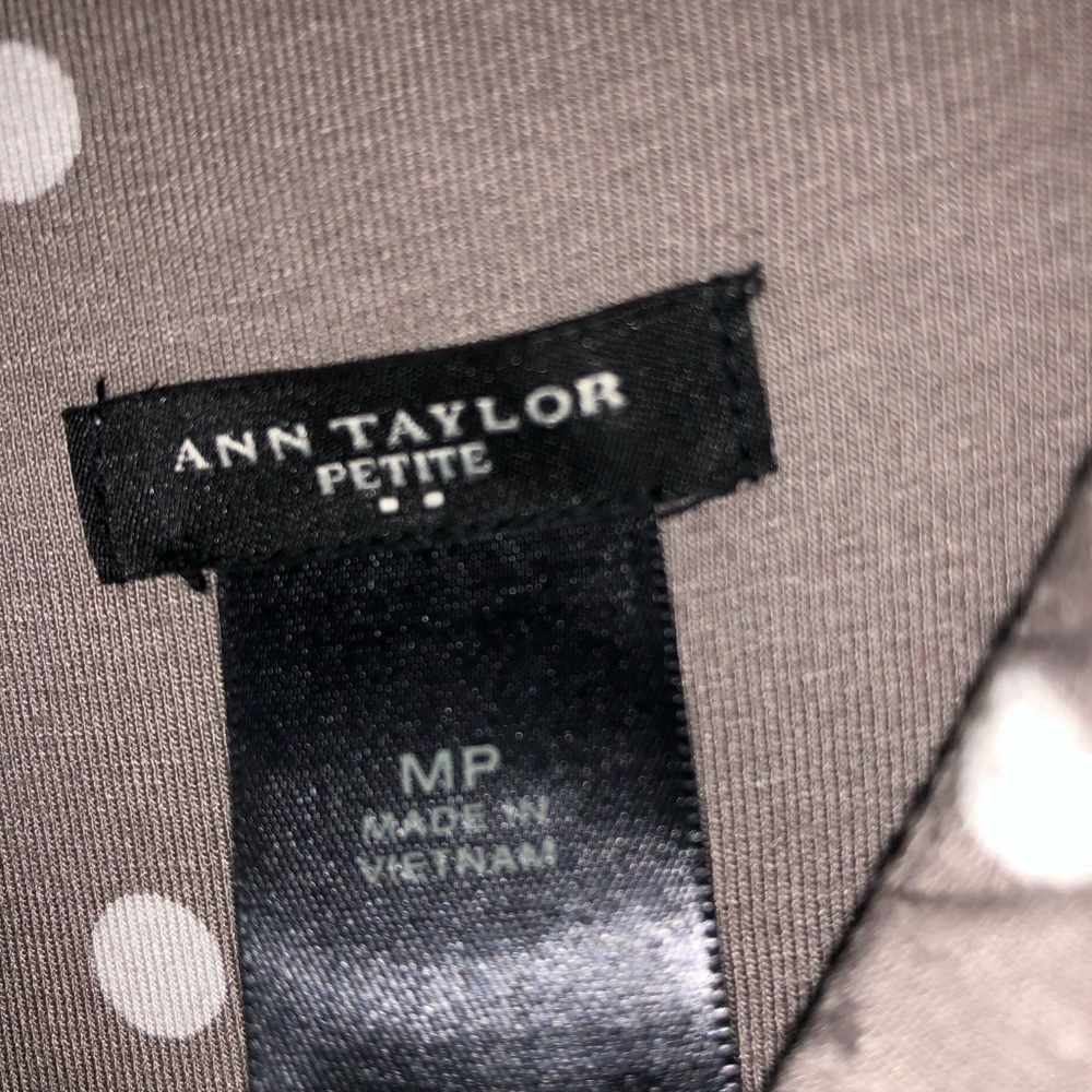 Loft Dress - Picture 5 of 5